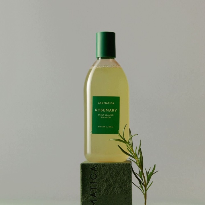 Aromatica-Rosemary-Scalp-Scaling-oczyszczajacy-szampon-do-skory-glowy-400ml-Marka-AROMATICA.jpg